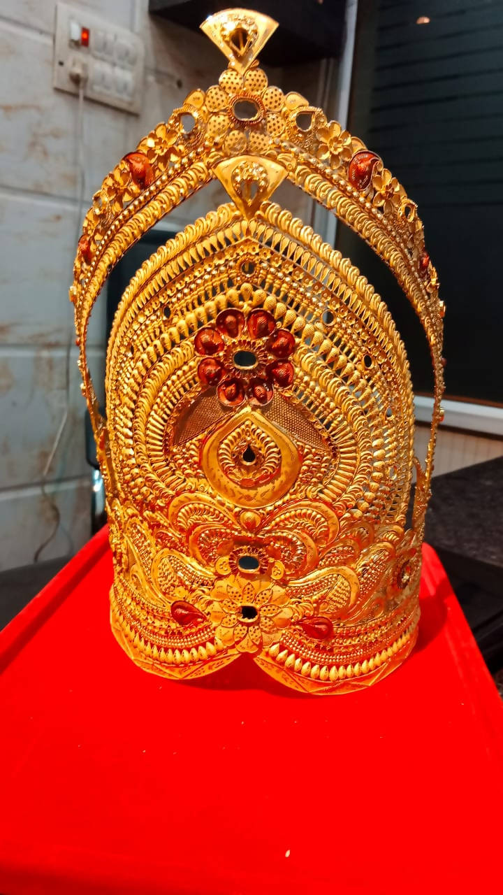 Gold Mukut Sarafa Bazar India