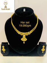 Gold necklace Sarafa Bazar India