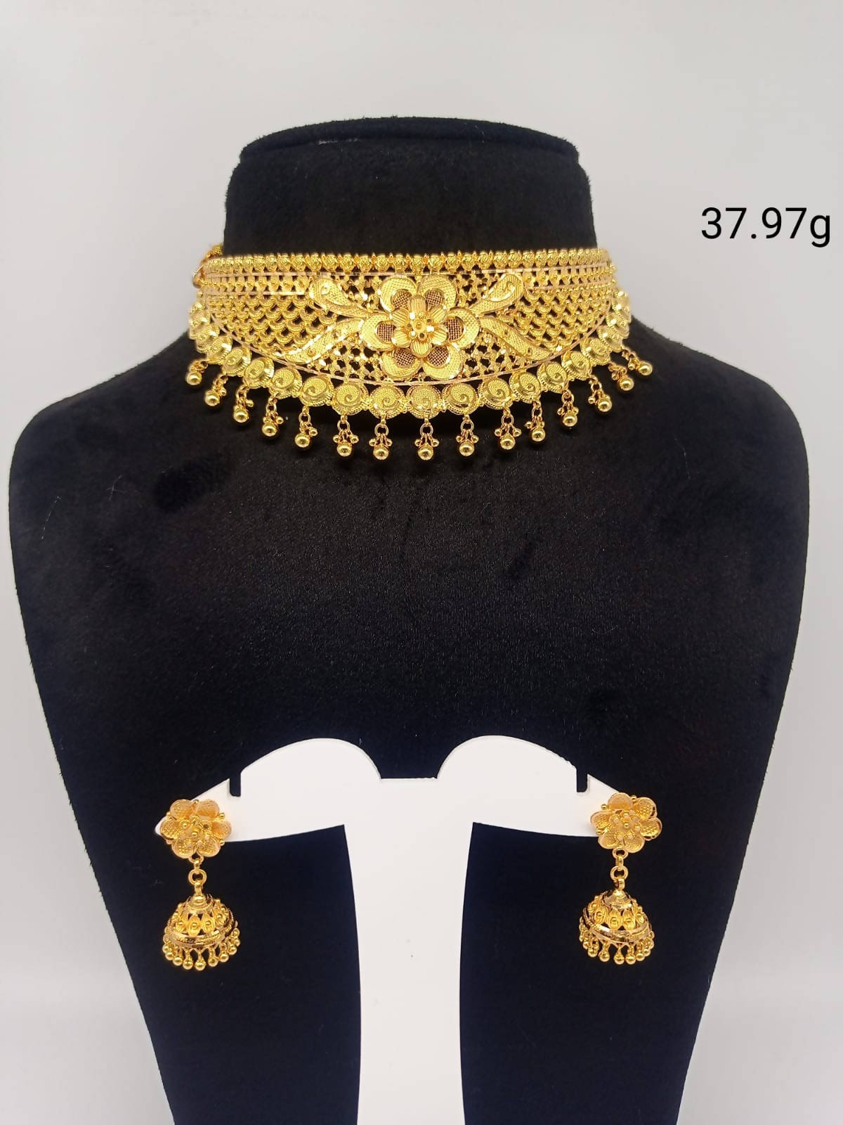 Gold Choker Sarafa Bazar India