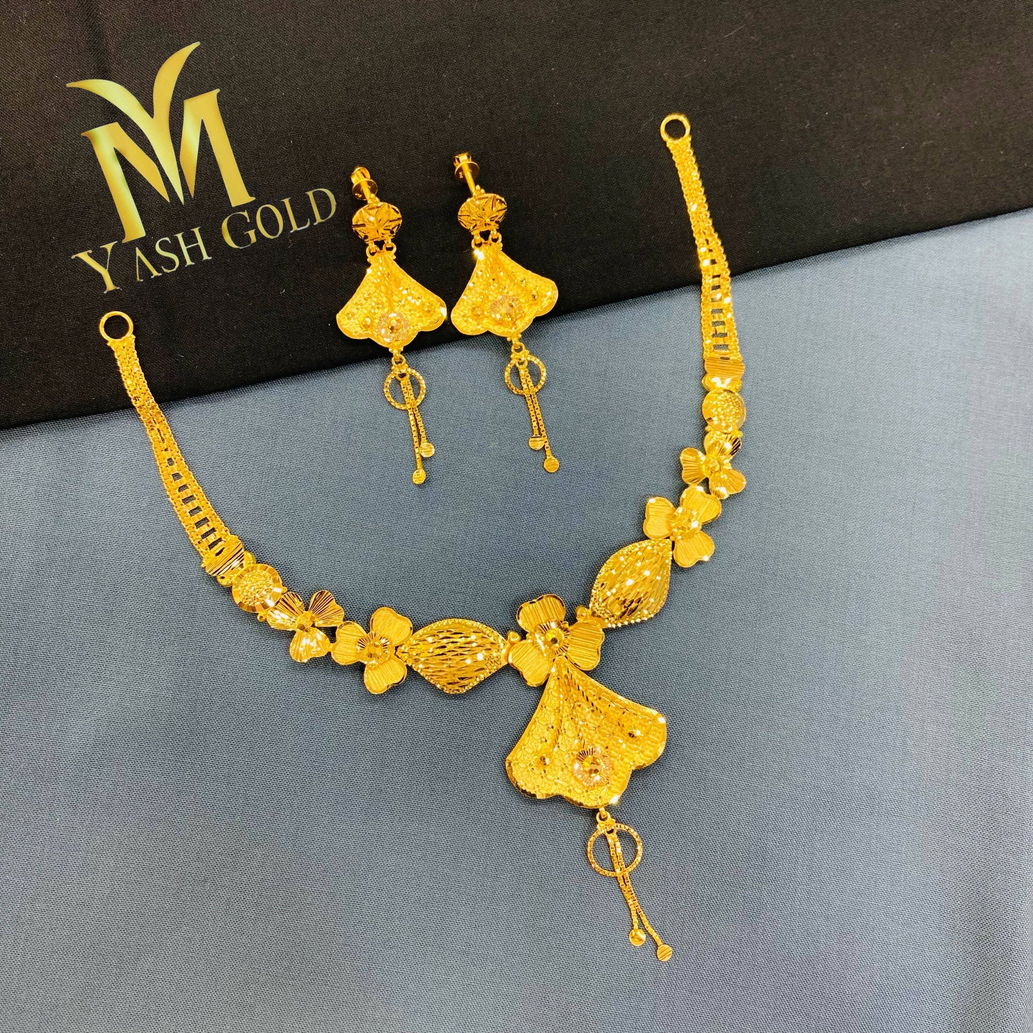 Gold Necklace Set Sarafa Bazar India