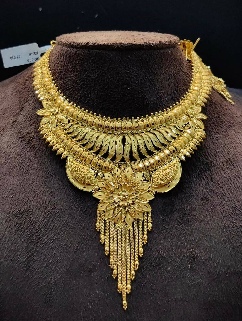 Light Weight Short Necklace Sarafa Bazar India