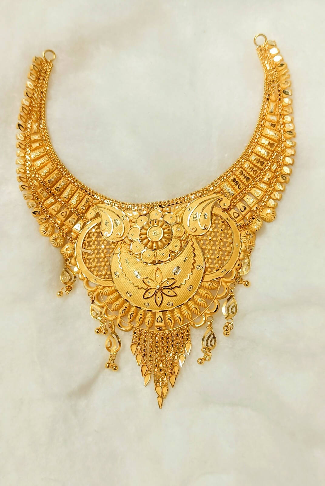 Gold Necklace Sarafa Bazar India