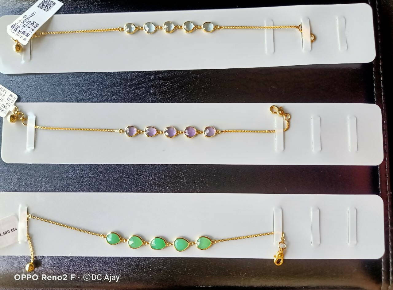 Exclusive 22Kt Emerald Gemstone Ladies Bracelet Sarafa Bazar India