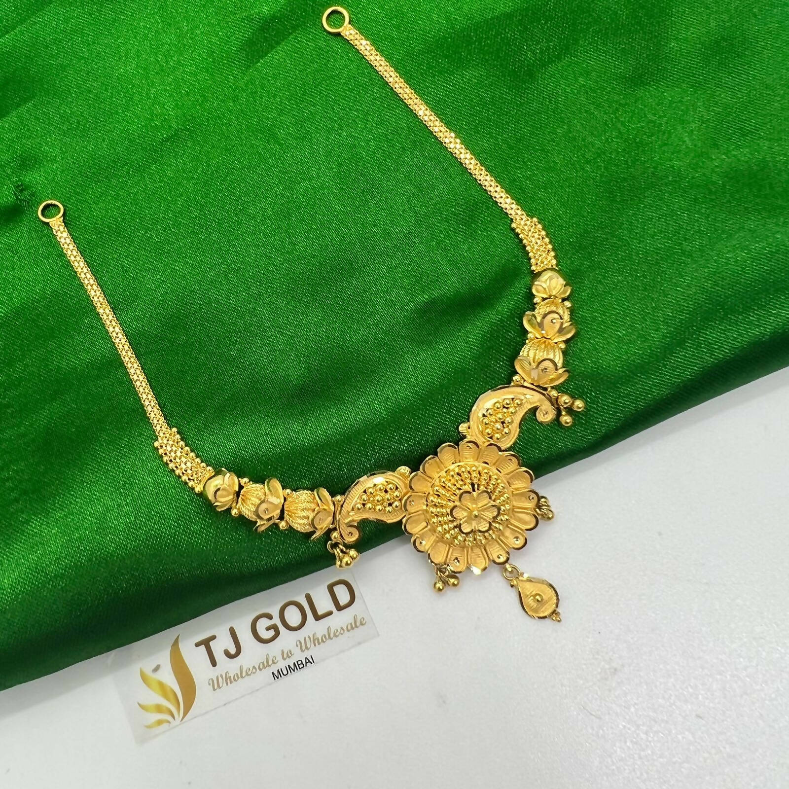 Gold Necklace Sarafa Bazar India