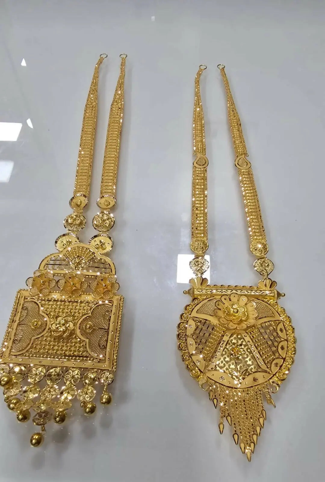 Gold Long Set Sarafa Bazar India