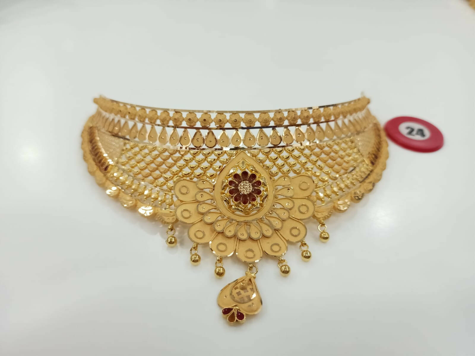 Gold Choker Sarafa Bazar India