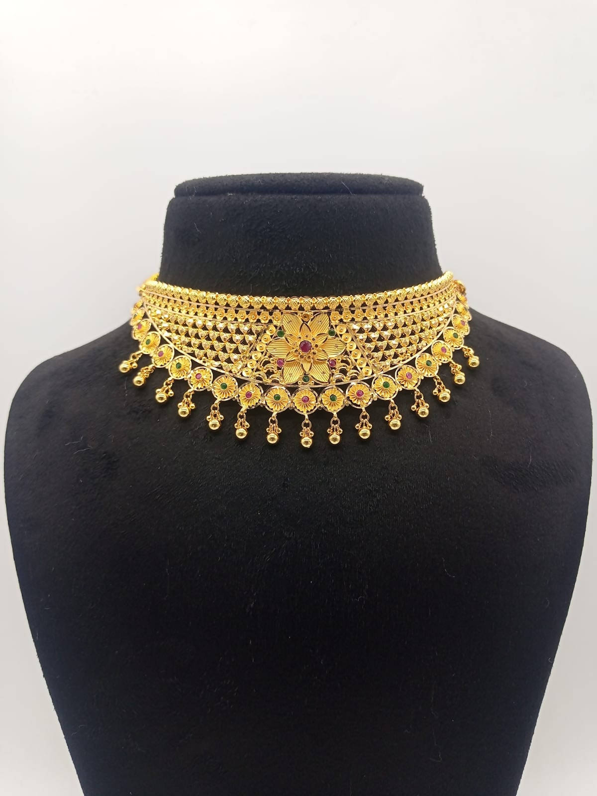 Gold Choker Sarafa Bazar India