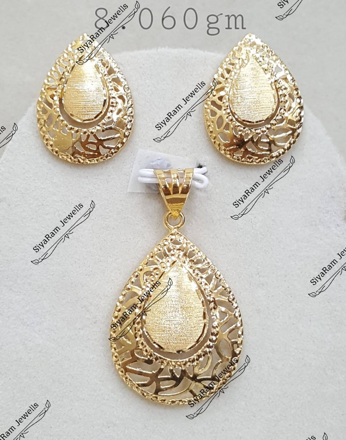 Fancy Gold Pendant Set Sarafa Bazar India