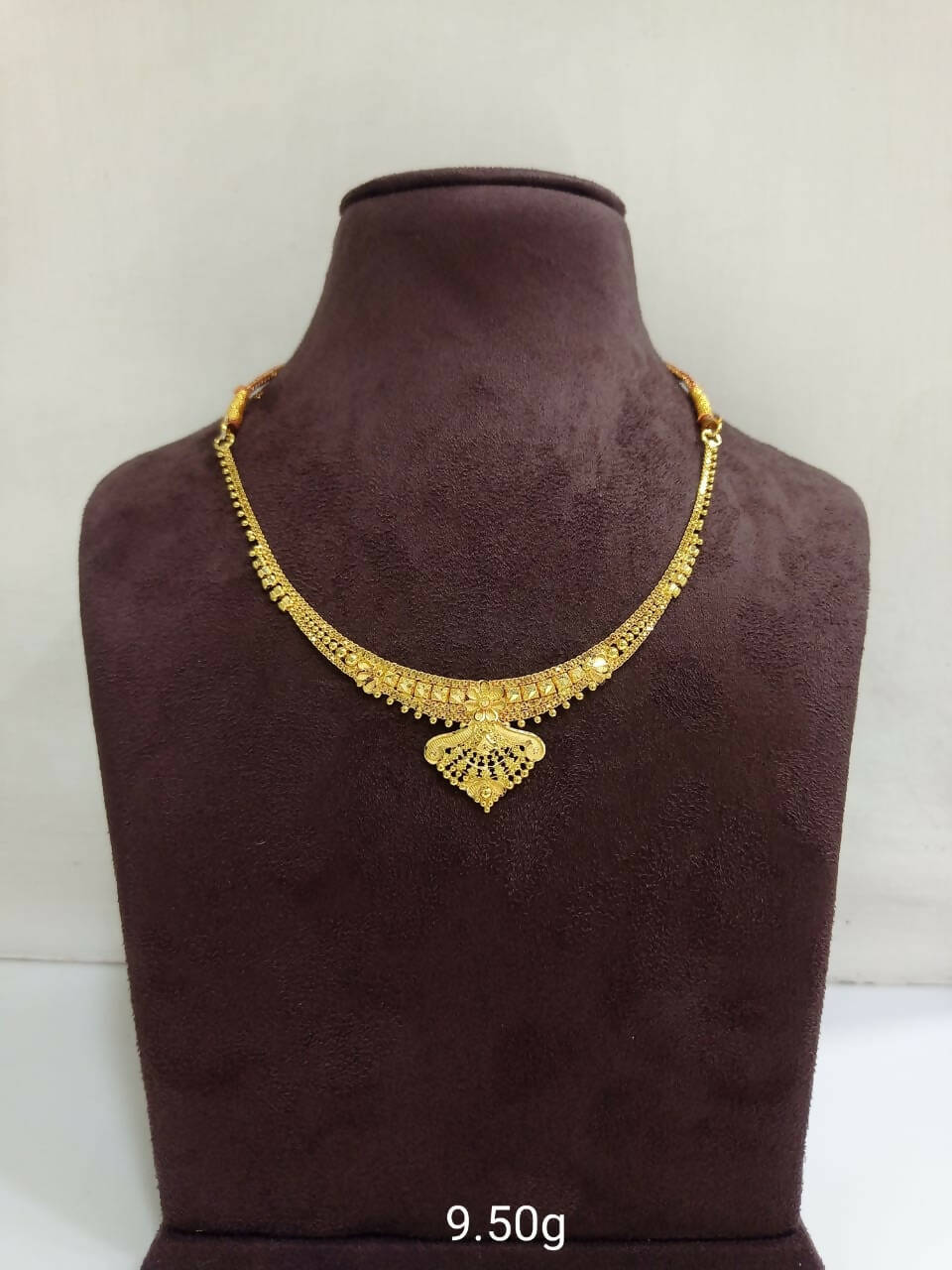 Gold Necklace Sarafa Bazar India