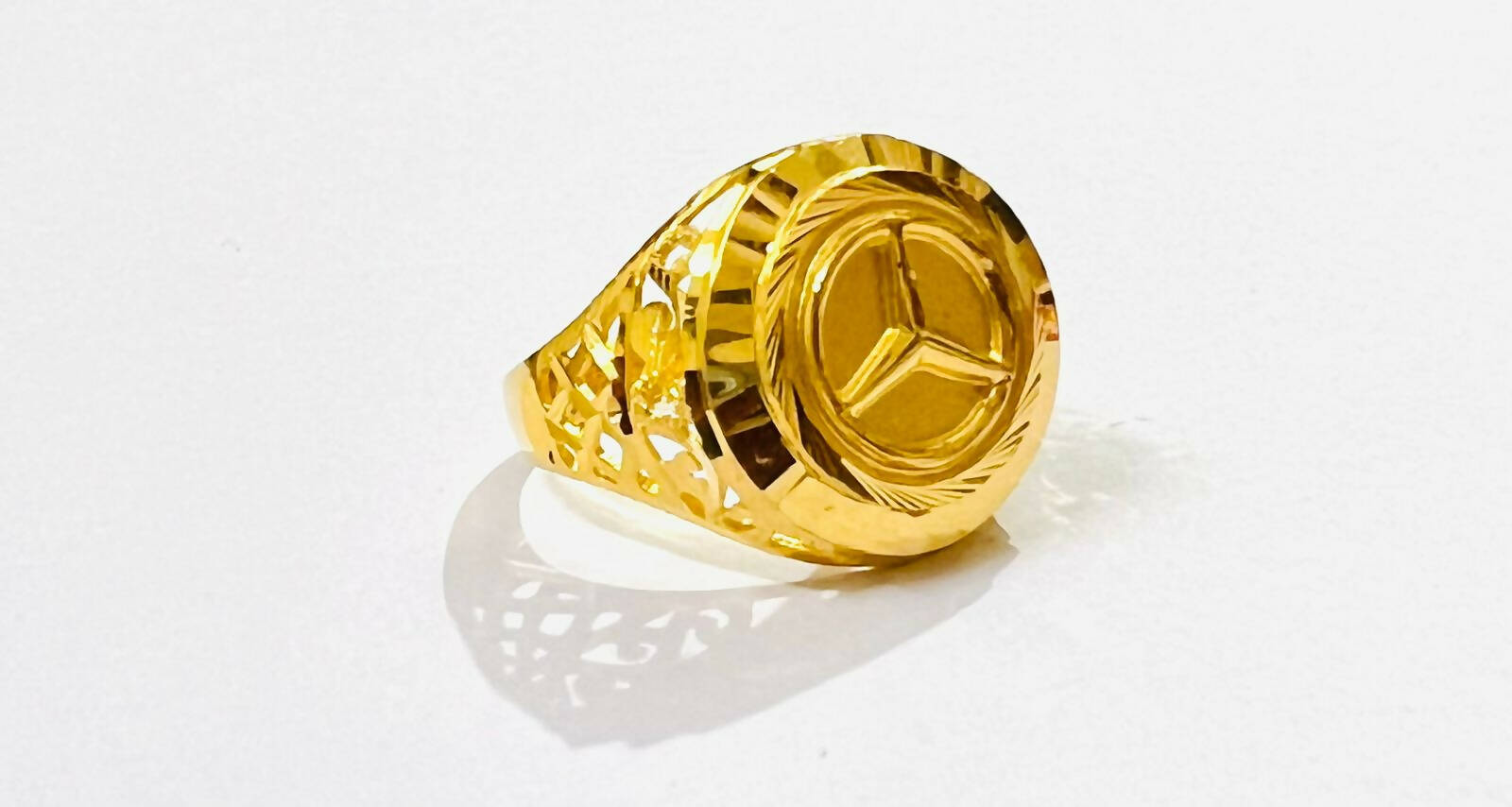 gold ring 916 hallmark new ring design Mercedes ring design #riyajewellers  #gopdjewellery #newring ? - YouTube