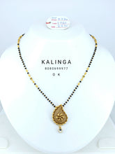 Gold Mangalsutra Sarafa Bazar India