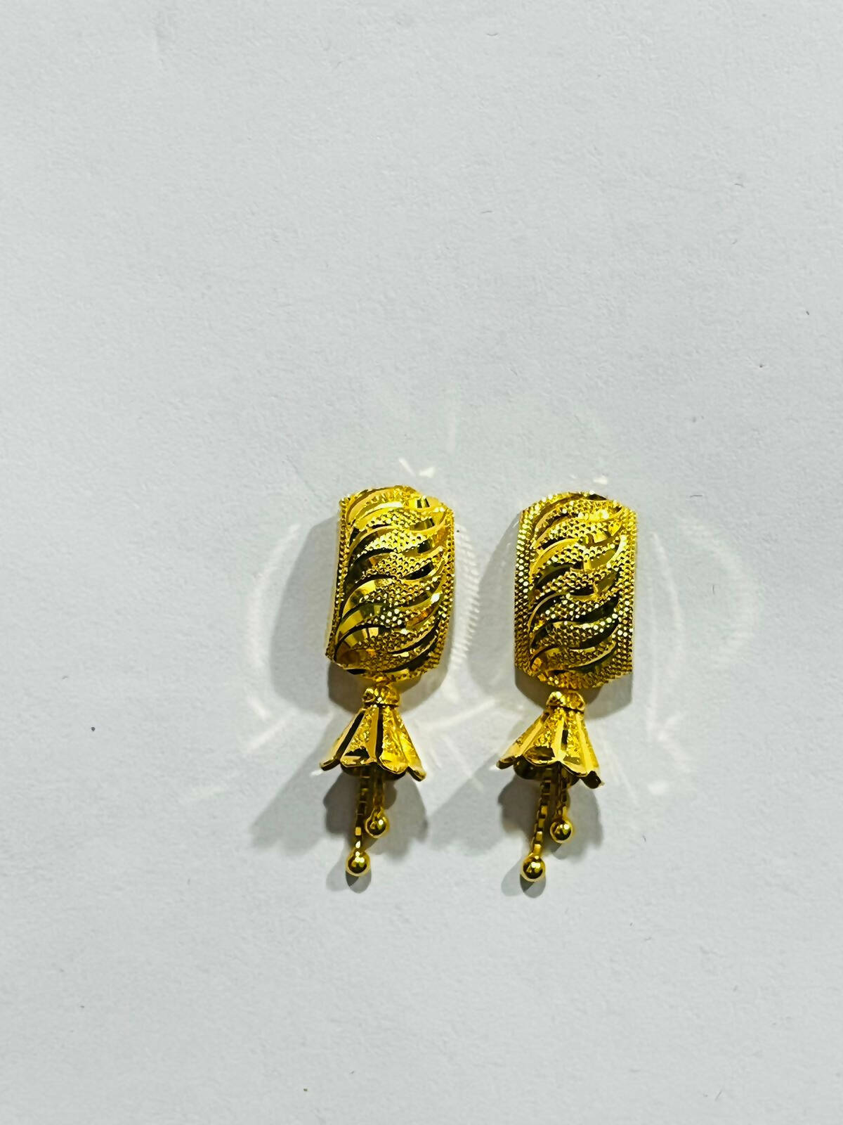 Gold Earrings - Buy Gold Earrings Online at Best Price | Jpearls.com