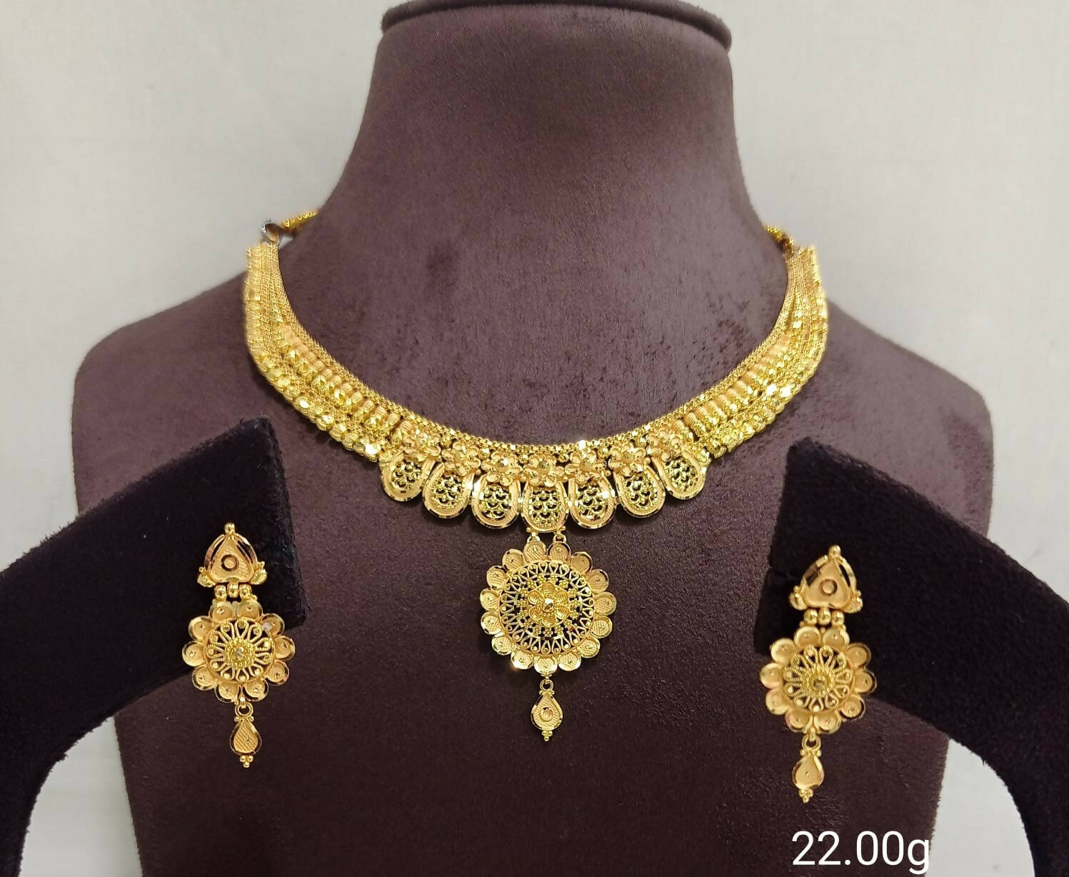 Gold Necklace Sarafa Bazar India