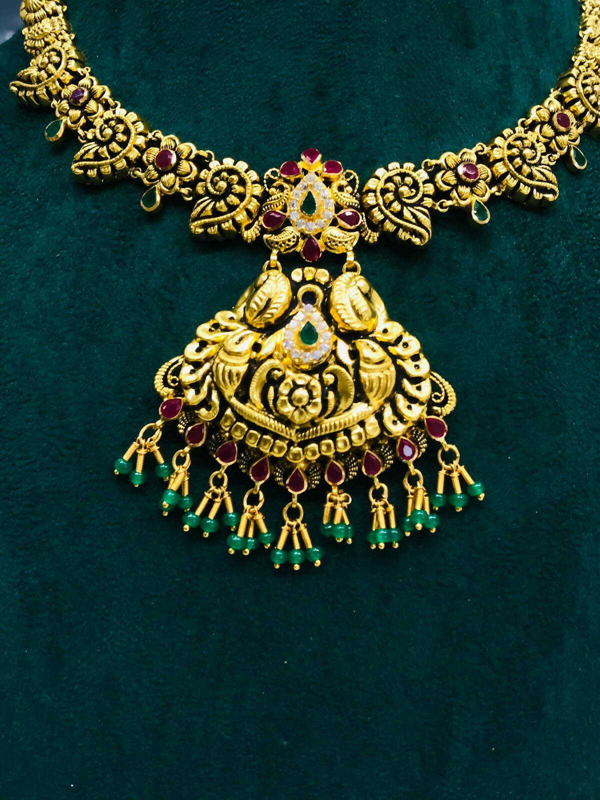 Temple Gold Necklace Sarafa Bazar India