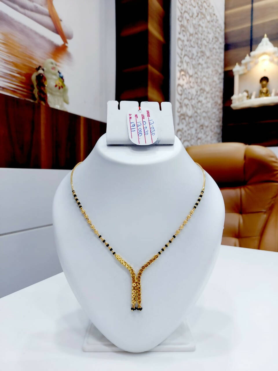 Gold Mangalsutra Sarafa Bazar India