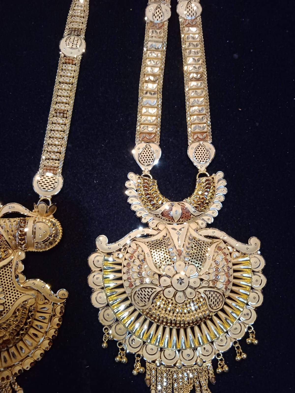 Gold Long Set Sarafa Bazar India