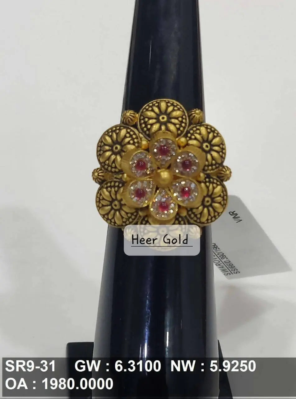 Antique Ladies Ring Sarafa Bazar India