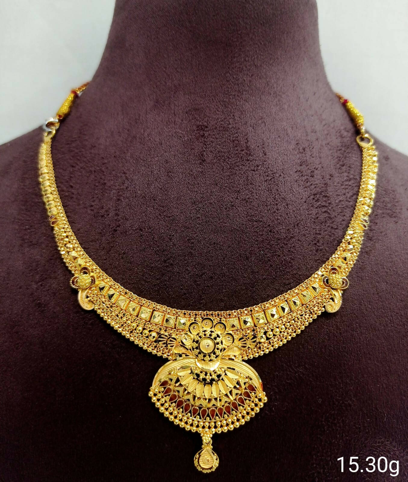 Gold Necklace Sarafa Bazar India