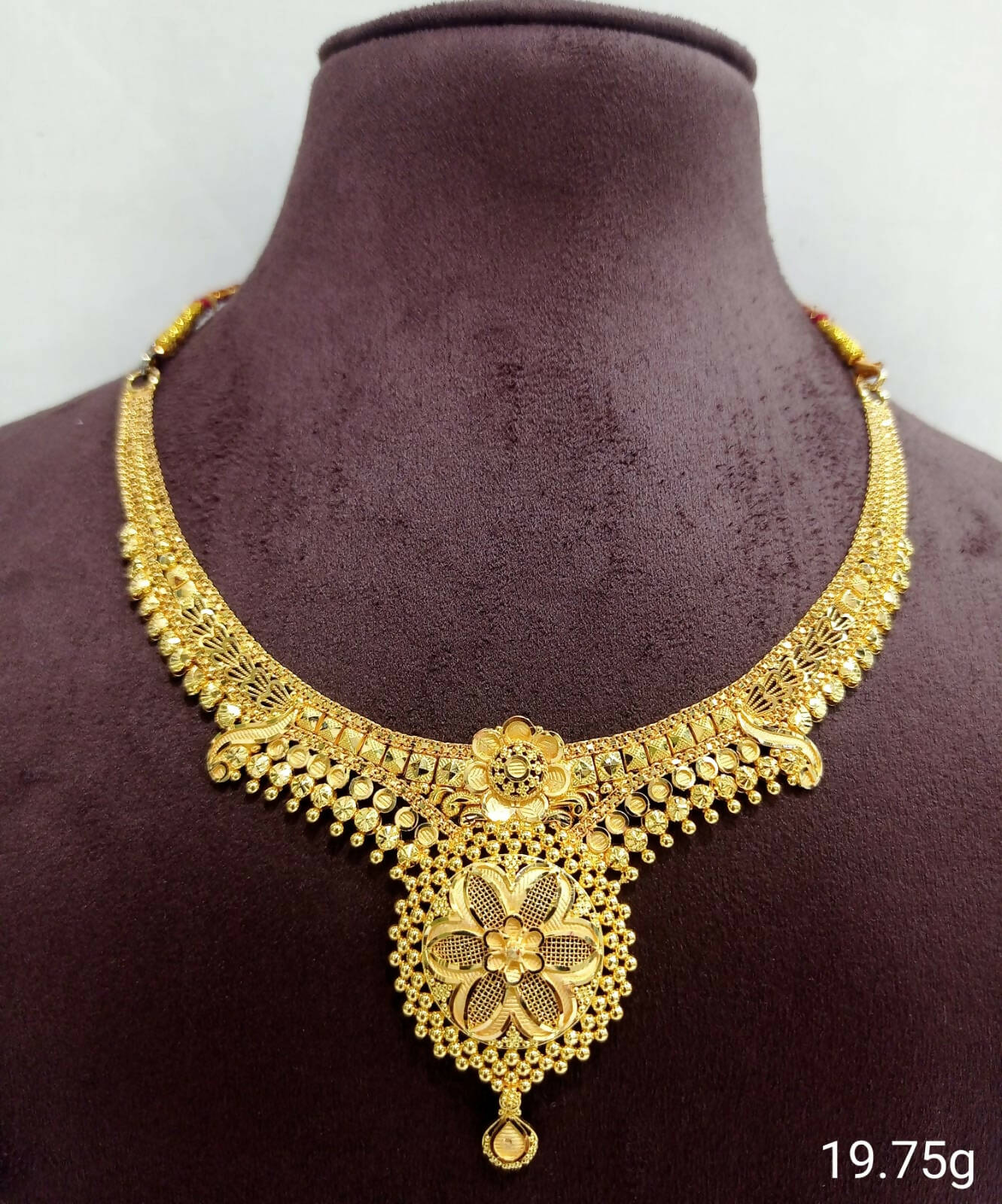 Gold Necklace Sarafa Bazar India