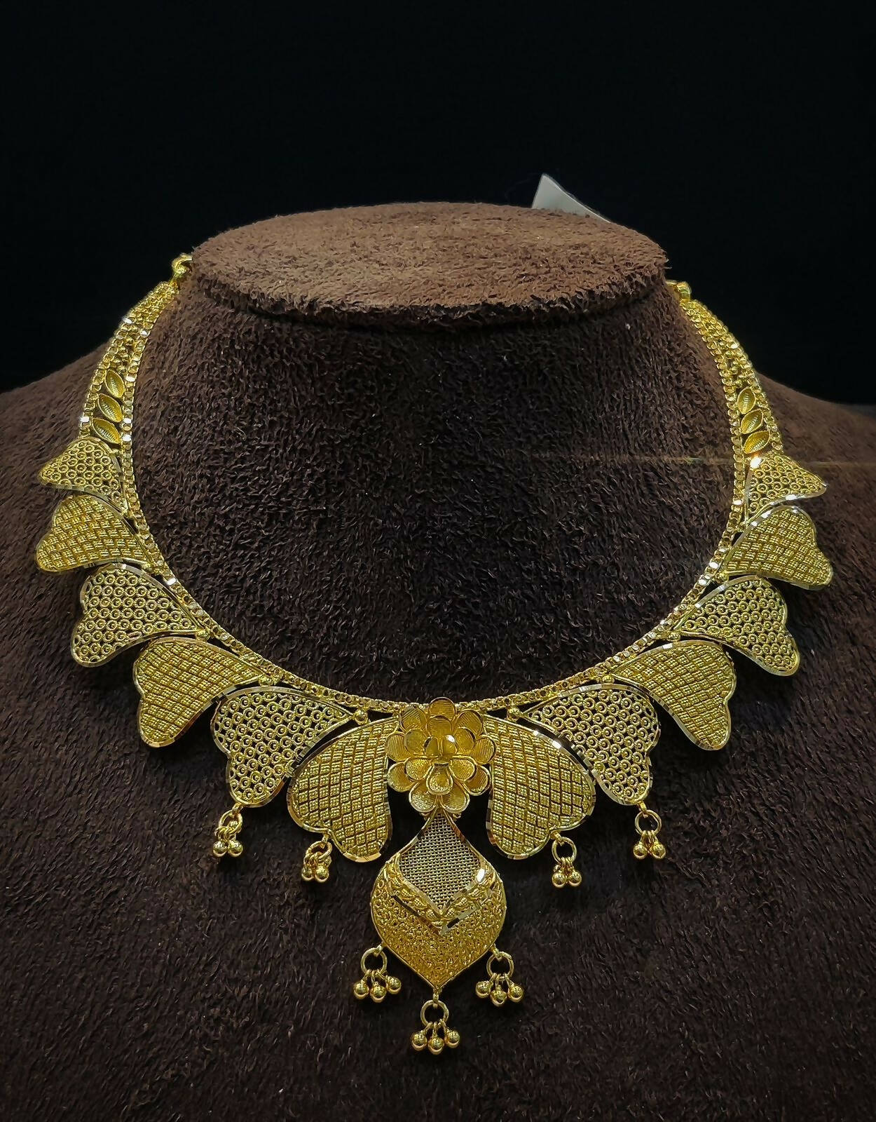 Gold Necklace Sarafa Bazar India