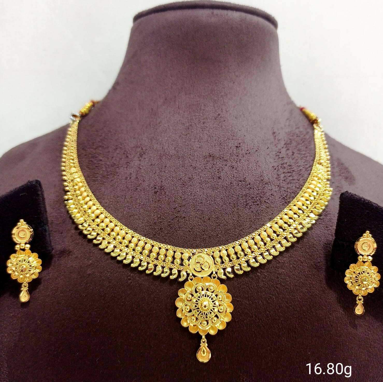 Gold Necklace Sarafa Bazar India