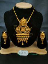 Pendal set Sarafa Bazar India