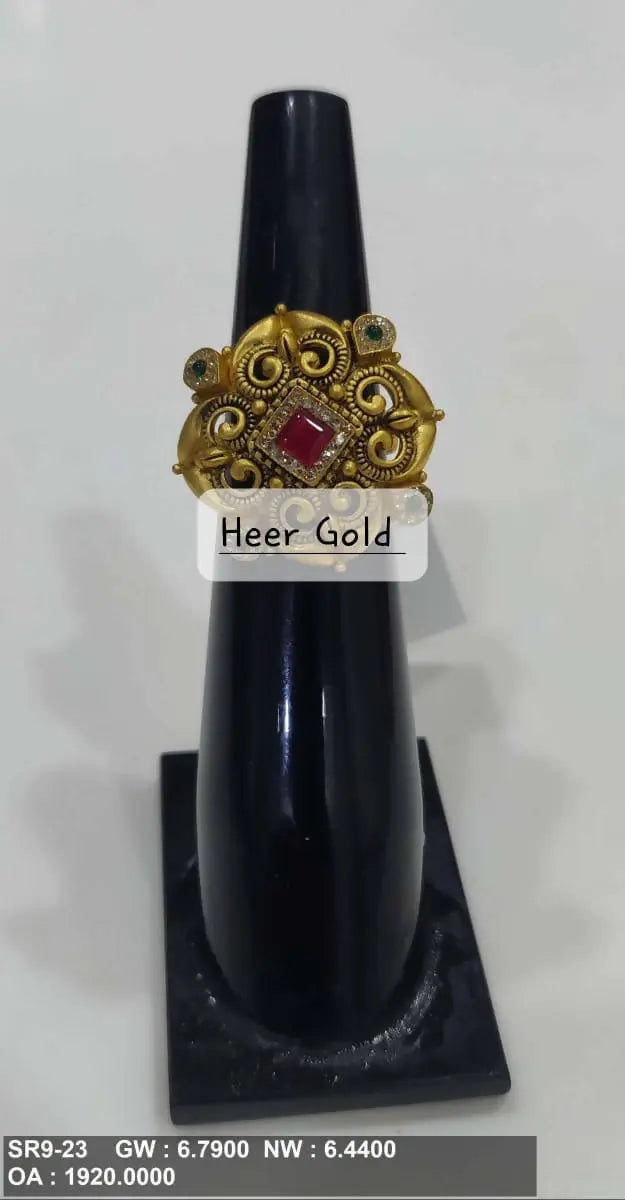 Antique Ladies Ring Sarafa Bazar India