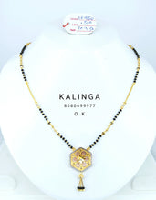 Gold Mangalsutra Sarafa Bazar India