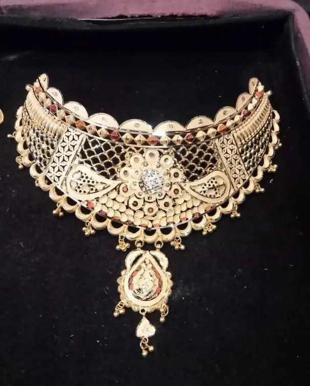 Gold Choker Sarafa Bazar India