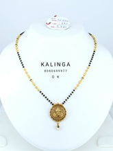 Gold Mangalsutra Sarafa Bazar India