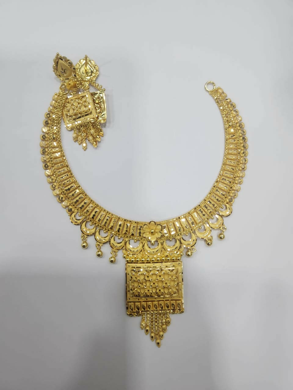 Gold Necklace Sarafa Bazar India