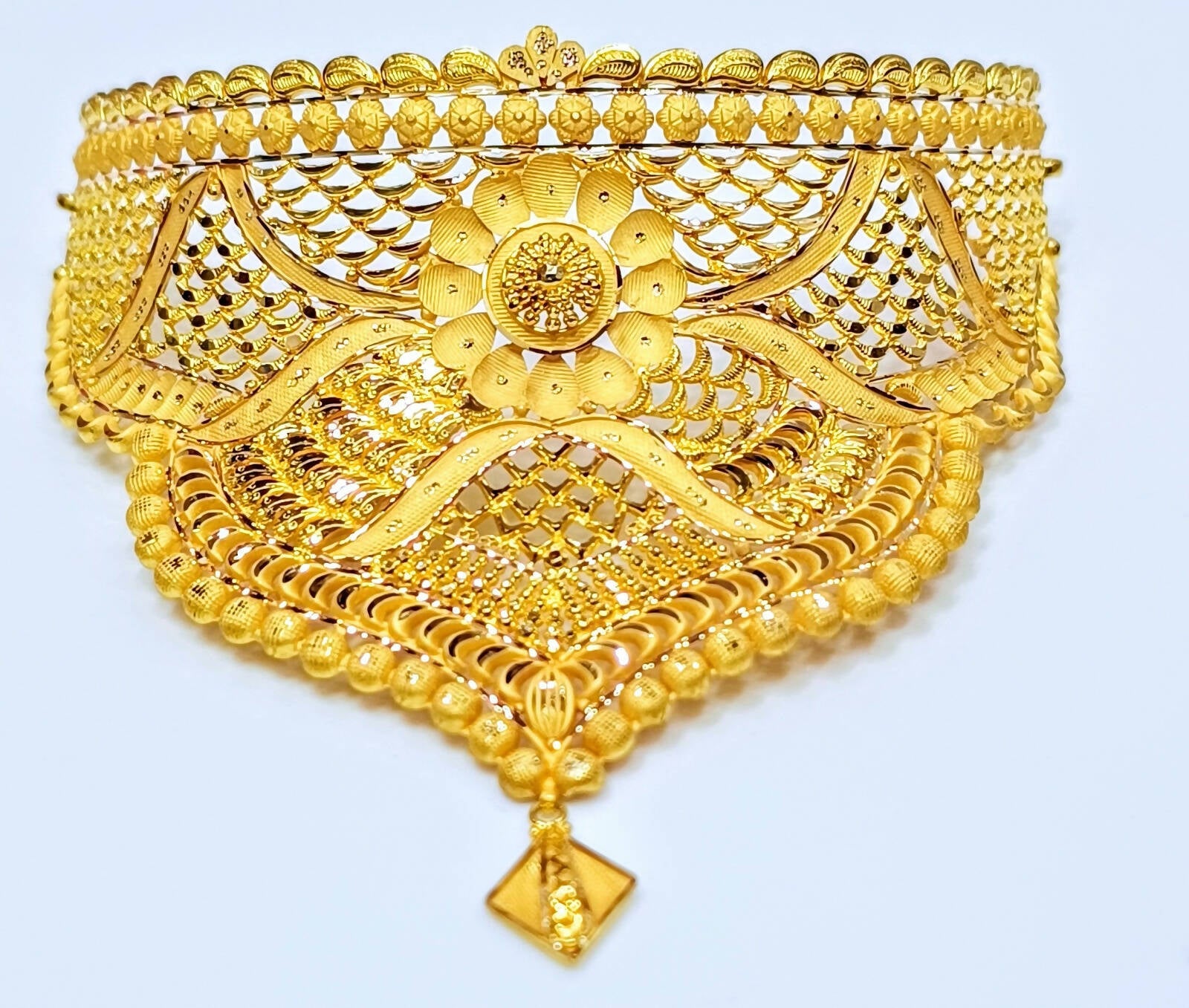 Gold Choker Sarafa Bazar India