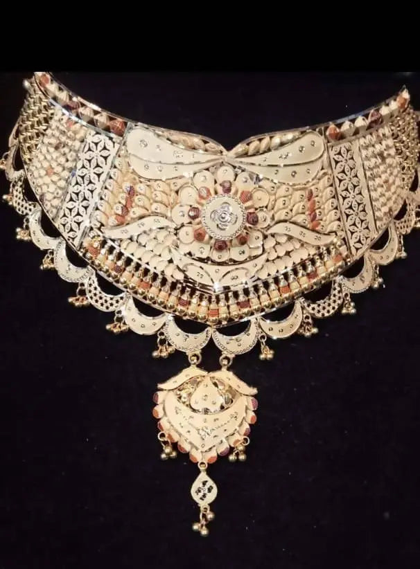 Gold Choker Sarafa Bazar India