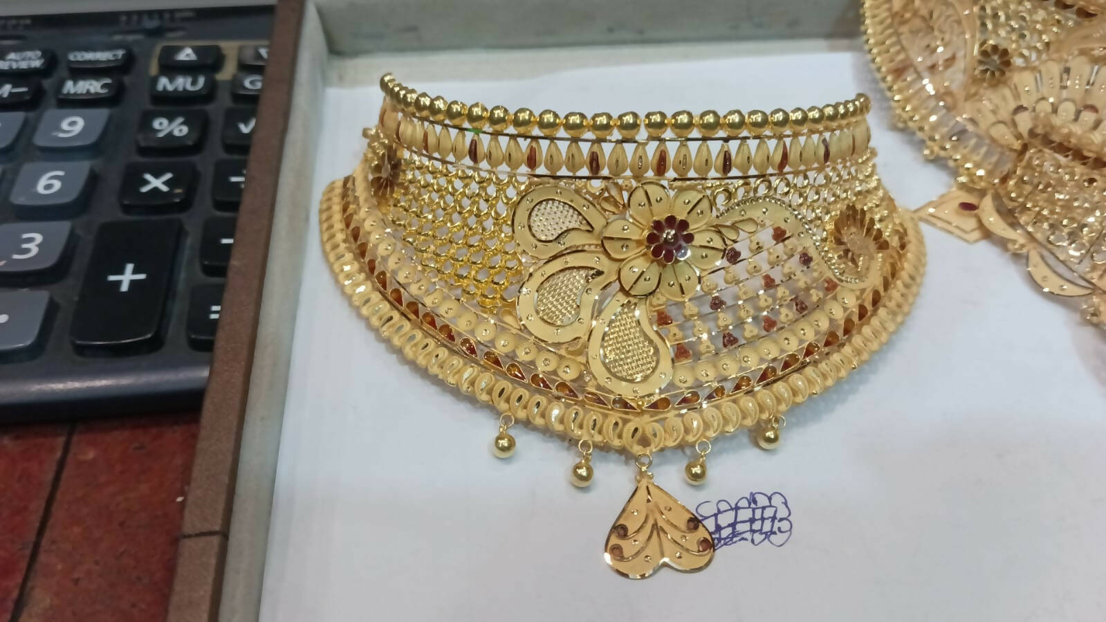 Gold Choker Sarafa Bazar India