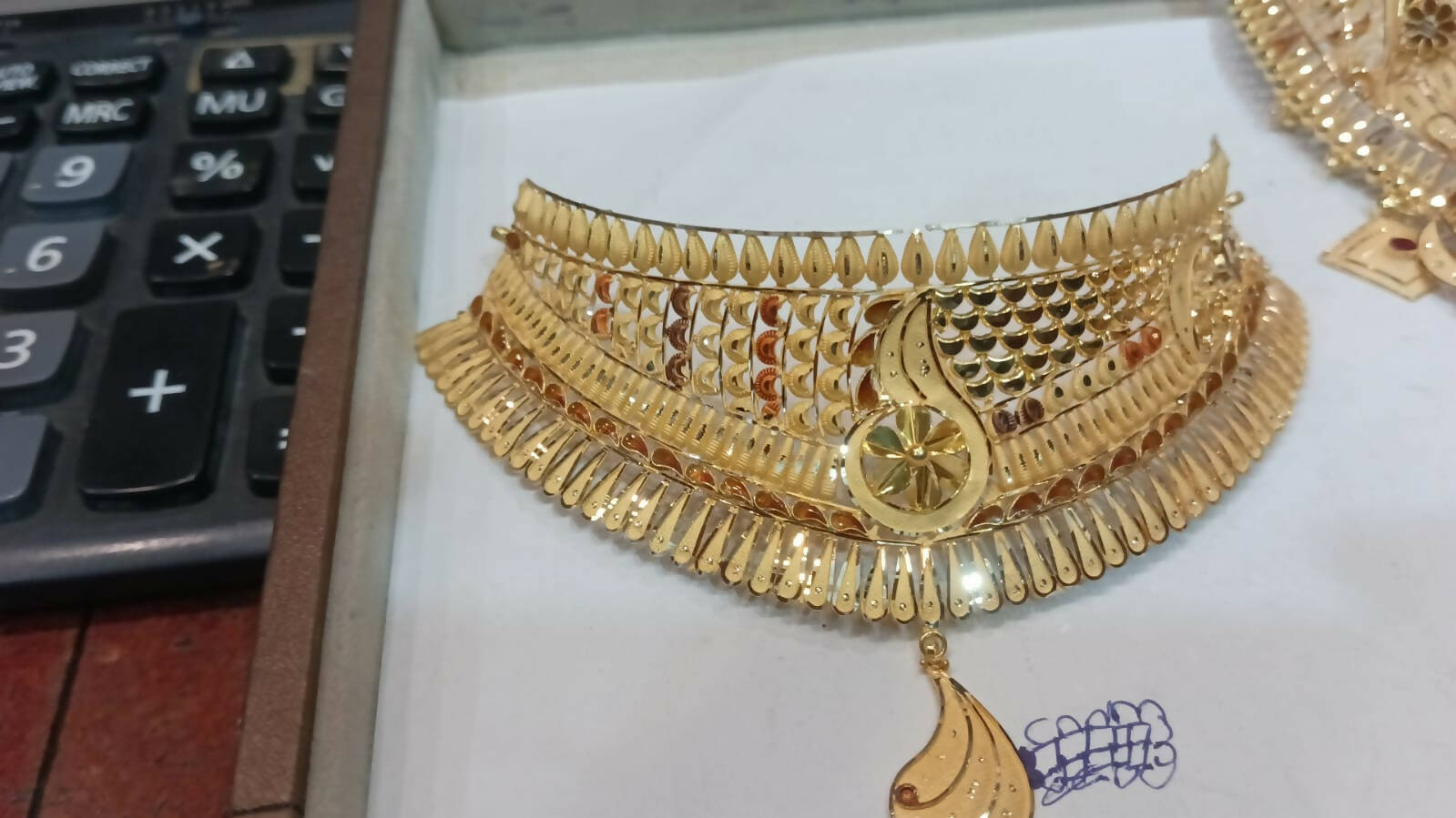 Gold Choker Sarafa Bazar India