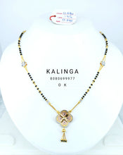 Gold Mangalsutra Sarafa Bazar India