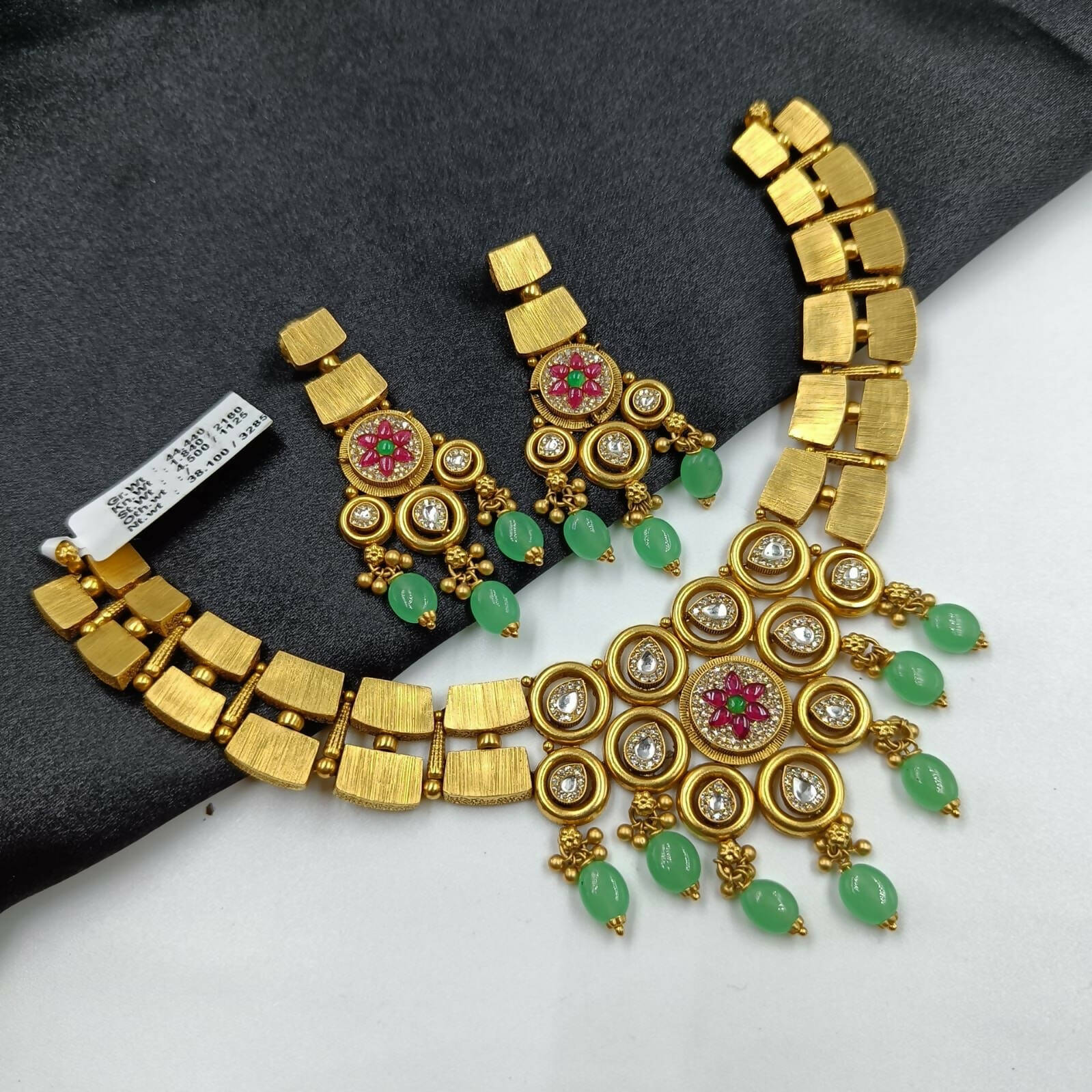 Kundan Antique Necklace Sarafa Bazar India