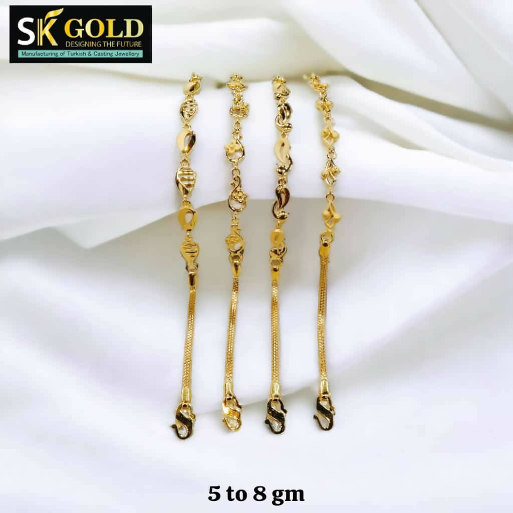 Buy quality 22 carat gold gents bracelet RH-GB540 in Ahmedabad