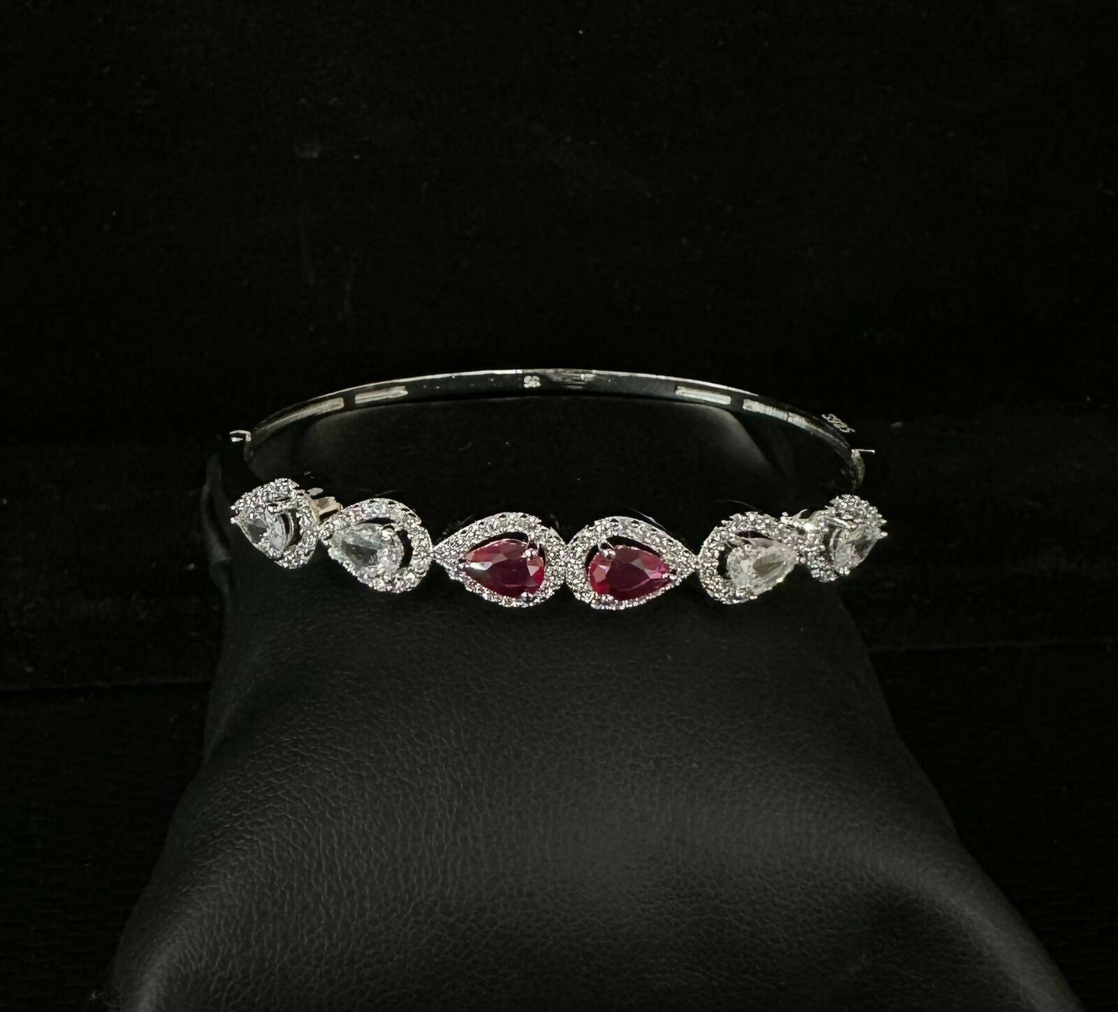 925 Silver Solitaire Bracelet Sarafa Bazar India