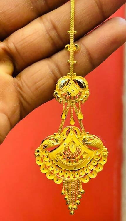 Gold Mang Tikka Sarafa Bazar India