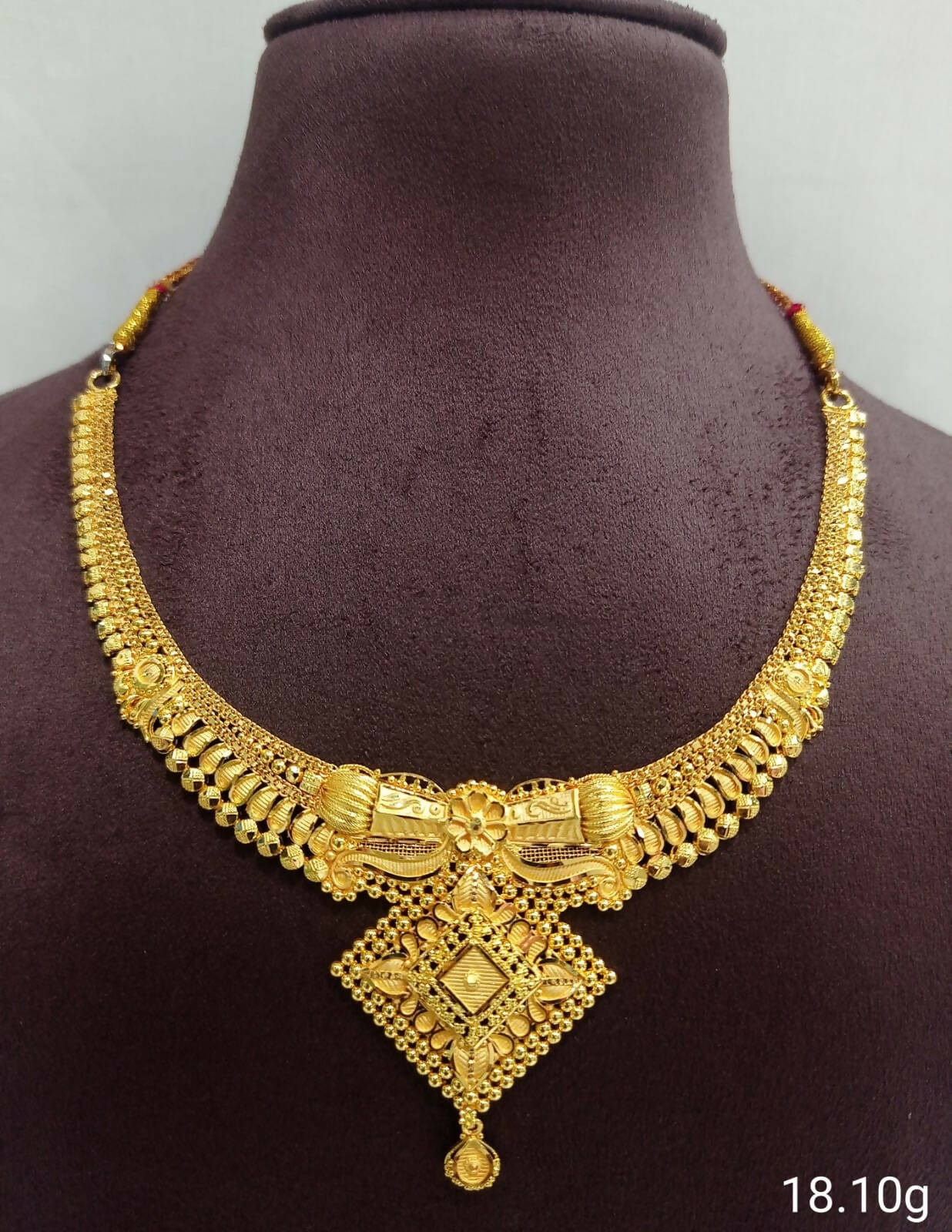 Gold Necklace Sarafa Bazar India