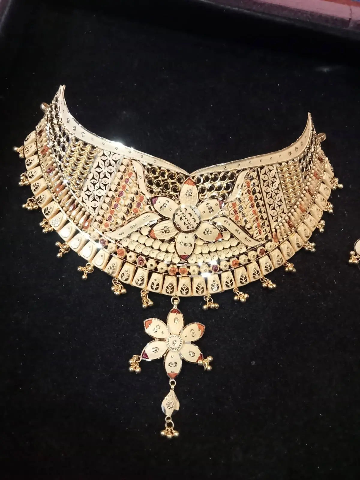 Gold Choker Sarafa Bazar