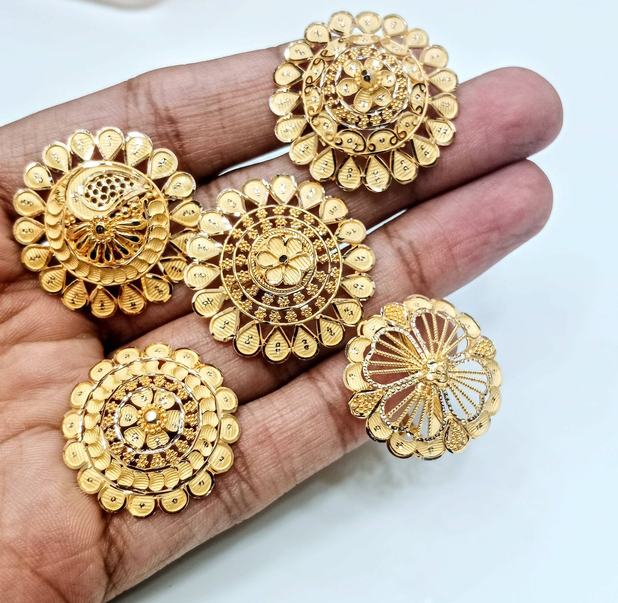 Gold Ladies Ring Sarafa Bazar India