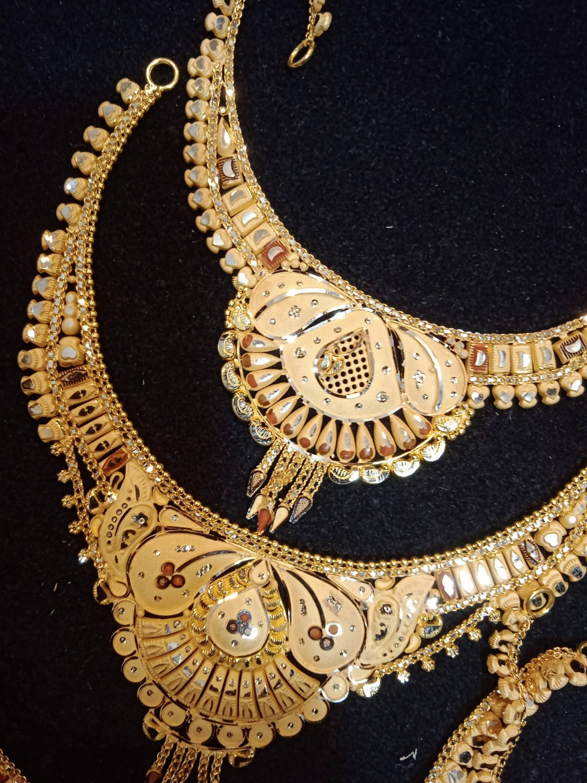 Gold Necklace Sarafa Bazar India