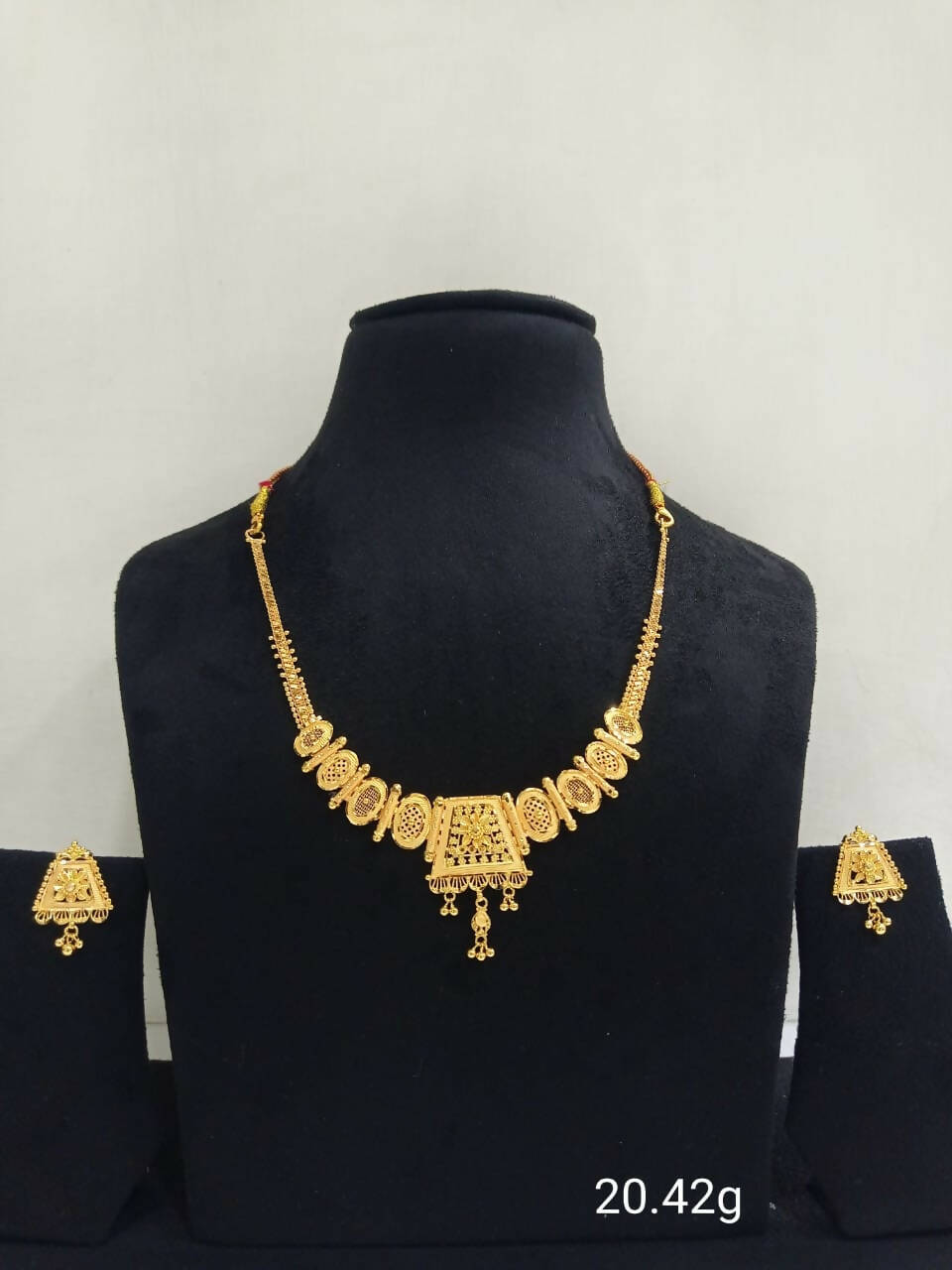 Gold Necklace Sarafa Bazar India