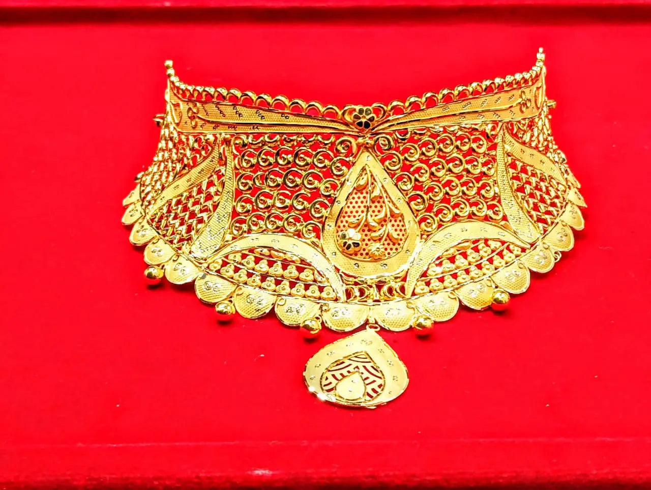 Gold Choker Sarafa Bazar India