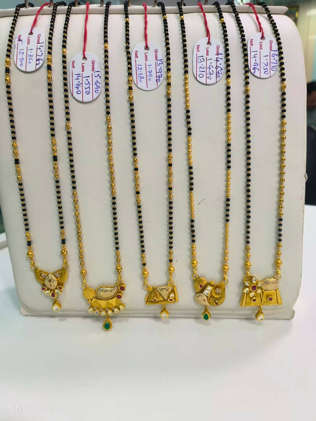 Kundan Antique Mangalsutra Sarafa Bazar India