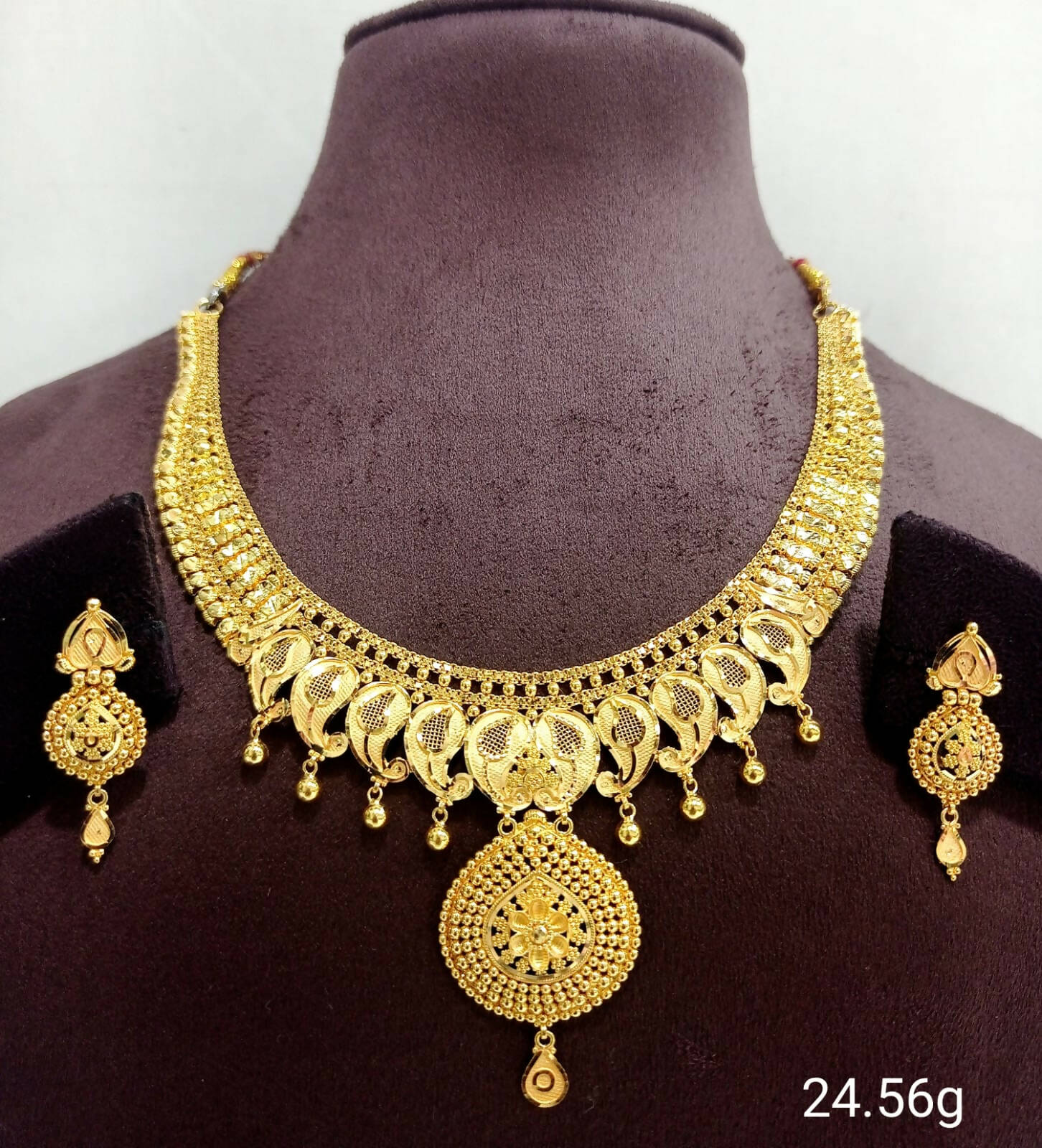 Gold Necklace Sarafa Bazar India