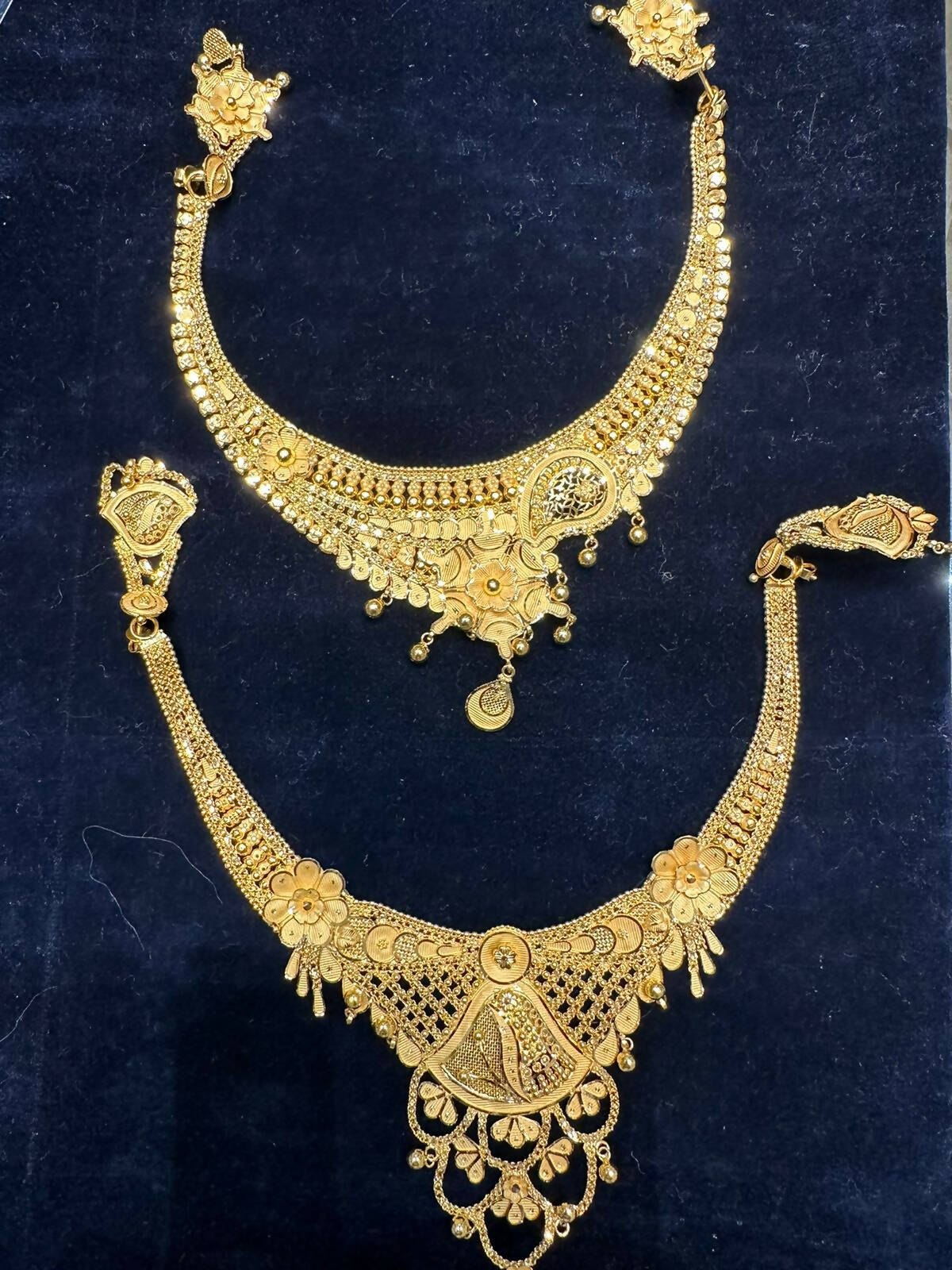 Gold Necklace Sarafa Bazar India