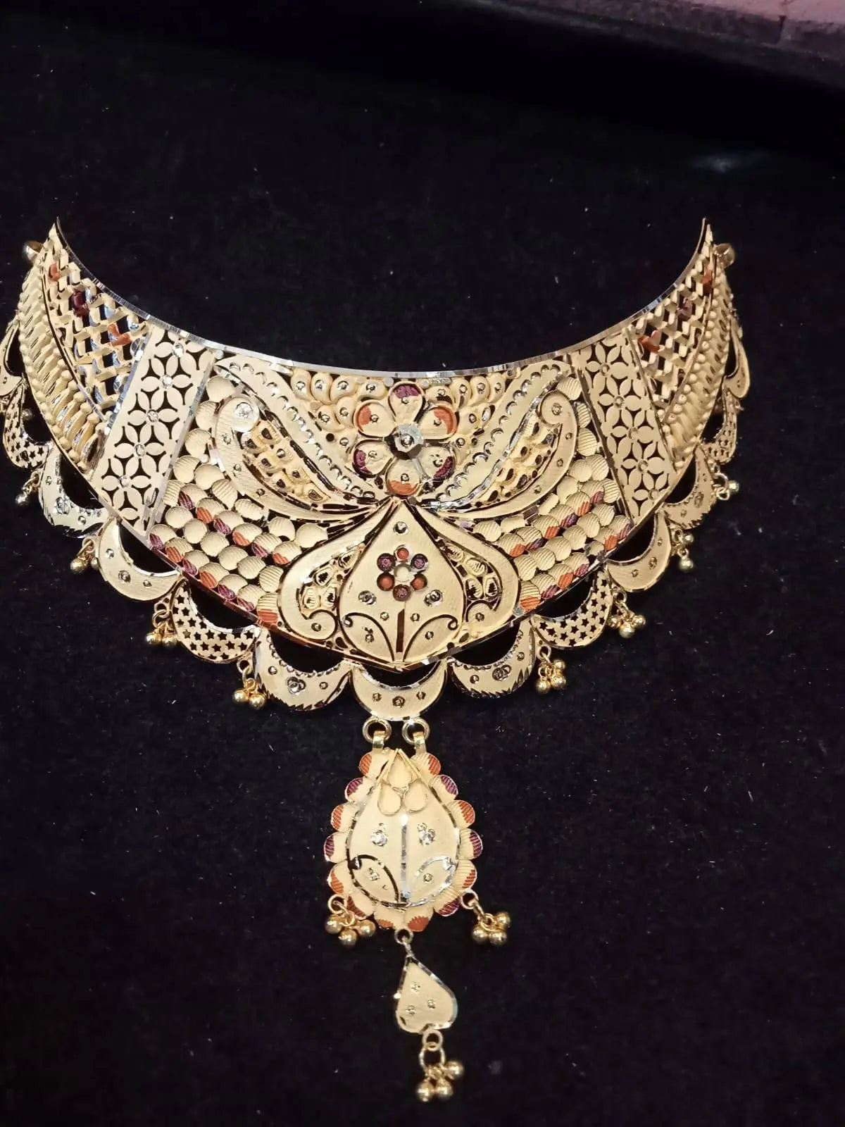 Gold Choker Sarafa Bazar